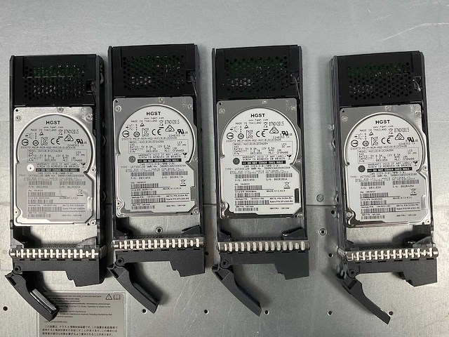 Netapp (naj-1001) 3x 1.2 tb seagate (st1200mm0018) - 21x 1.2 tb hgst (huc101812cs4204) disk array enclosure storage - afbeelding 3 van  12