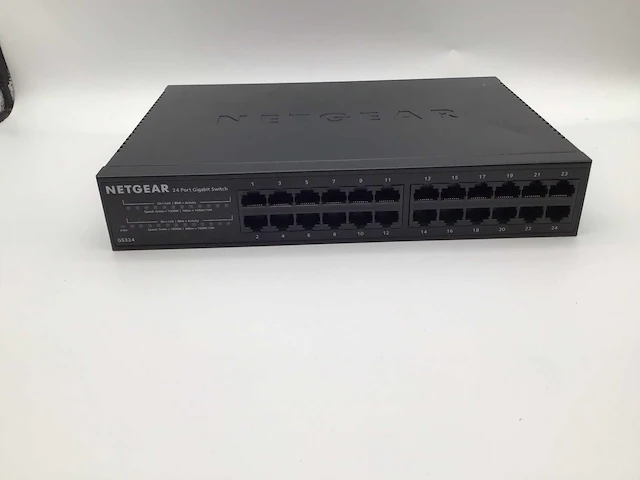Netgear 24 poort gigabit ethernet switch - afbeelding 2 van  8