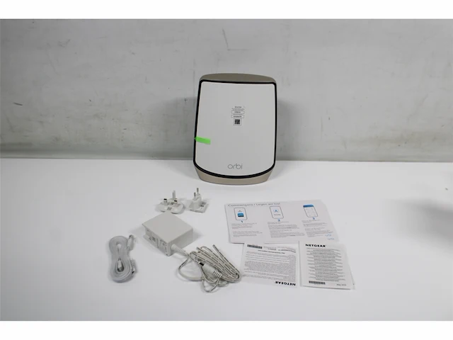 Netgear orbi triband wifi 6 router (rbr860s) dekking tot 180 m 100 apparaten internetpoort van 10 gigabit - afbeelding 5 van  6