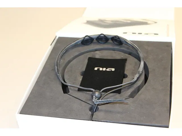 Neural impulse actuator ocz technology communicatiesysteem nia met handleiding. - afbeelding 2 van  3