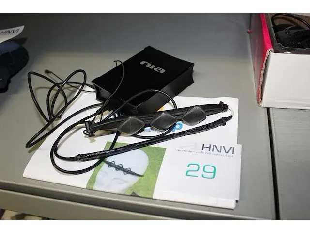 Neural impulse actuator ocz technology communicatiesysteem nia. met handleiding. - afbeelding 1 van  2