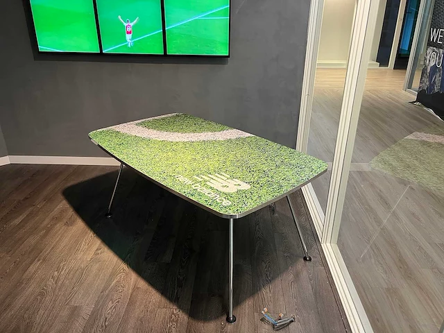 New balance - design tafel 165x100 - afbeelding 1 van  10