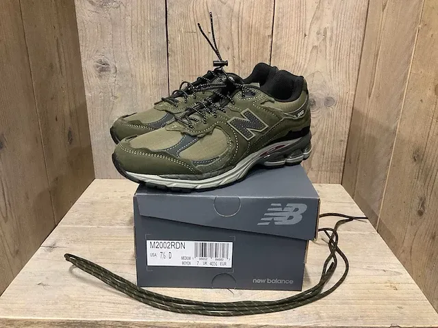New balance - m2002rdn - sneaker maat 47,5 - afbeelding 2 van  3