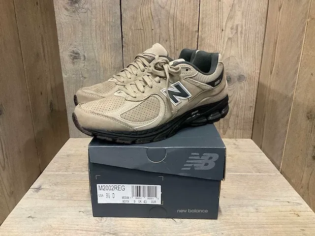 New balance - m2002reg - sneaker maat 43 - afbeelding 2 van  3
