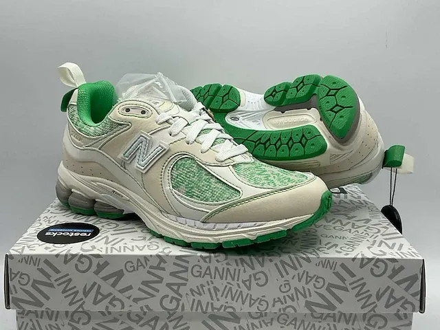 New balance 2002r ganni turtledove sneakers 38 - afbeelding 1 van  2