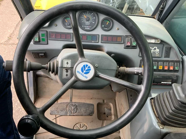 New holland - 2001 - lm430 - verreiker - afbeelding 22 van  51