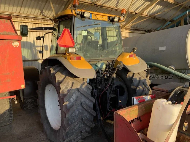 New holland - tb140 - land- en bosbouwtrekker - afbeelding 29 van  44