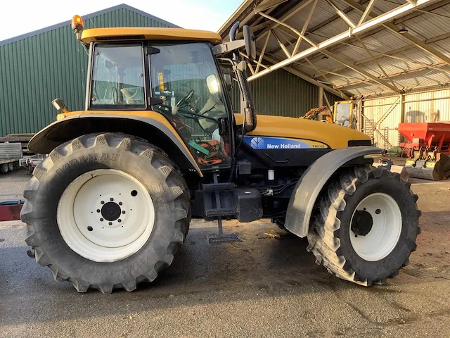 New holland - tb140 - land- en bosbouwtrekker - afbeelding 23 van  44