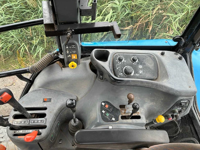 New holland - ts90 - 4-wheel drive tractor - 1998 - afbeelding 7 van  40