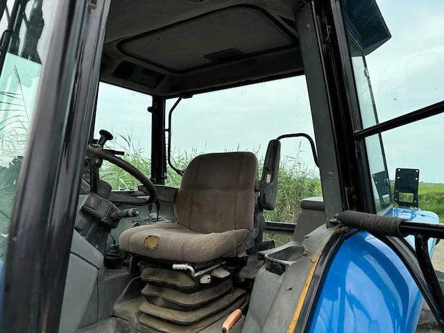 New holland - ts90 - 4-wheel drive tractor - 1998 - afbeelding 40 van  40