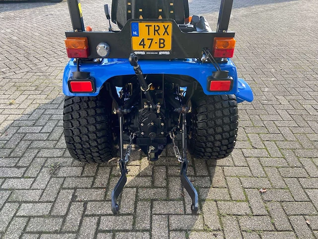 New holland - tz24d - mini tractor met maaidek - 2008 - afbeelding 19 van  24