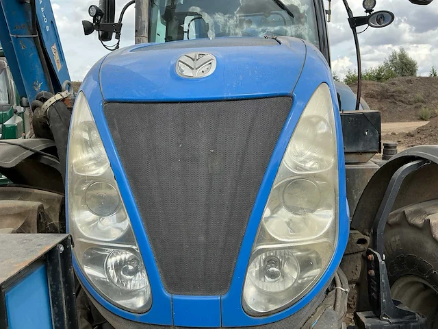 New holland 2014 t7.235 vierwielaangedreven landbouwtractor - afbeelding 29 van  95