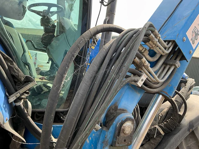 New holland 2014 t7.235 vierwielaangedreven landbouwtractor - afbeelding 69 van  95