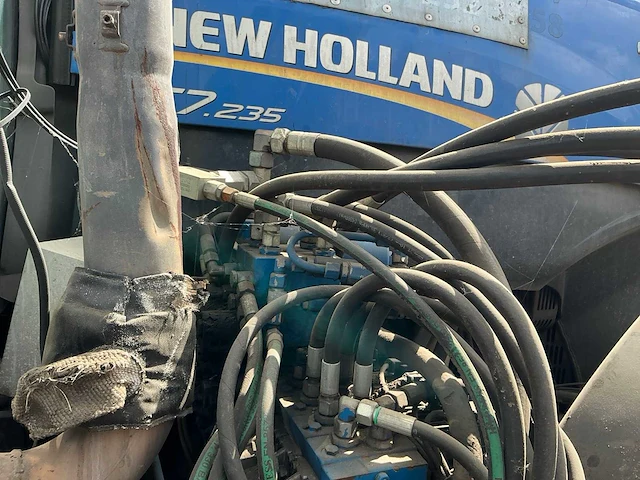 New holland 2014 t7.235 vierwielaangedreven landbouwtractor - afbeelding 71 van  95