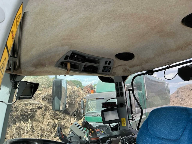 New holland 2014 t7.235 vierwielaangedreven landbouwtractor - afbeelding 77 van  95