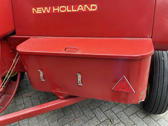 New holland 278 vierkante balenpers - afbeelding 12 van  14