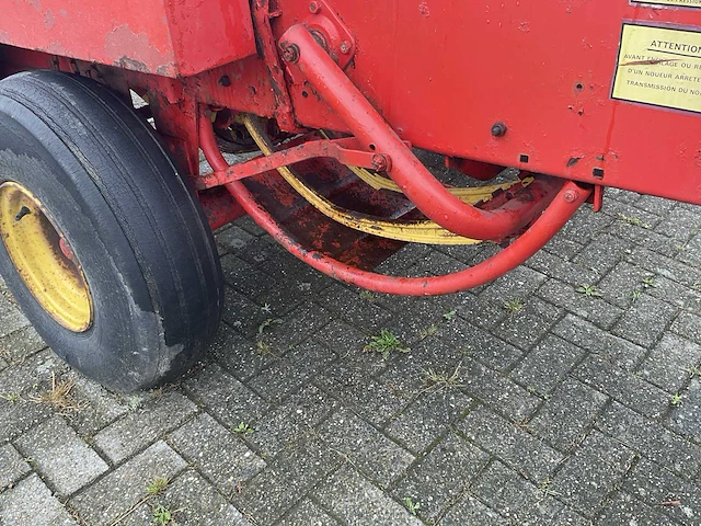 New holland 376 kleine balen pers - afbeelding 5 van  19