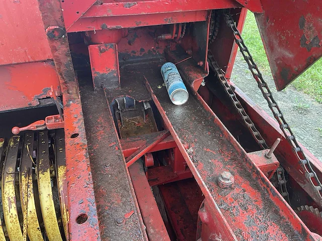 New holland 376 kleine balen pers - afbeelding 9 van  19