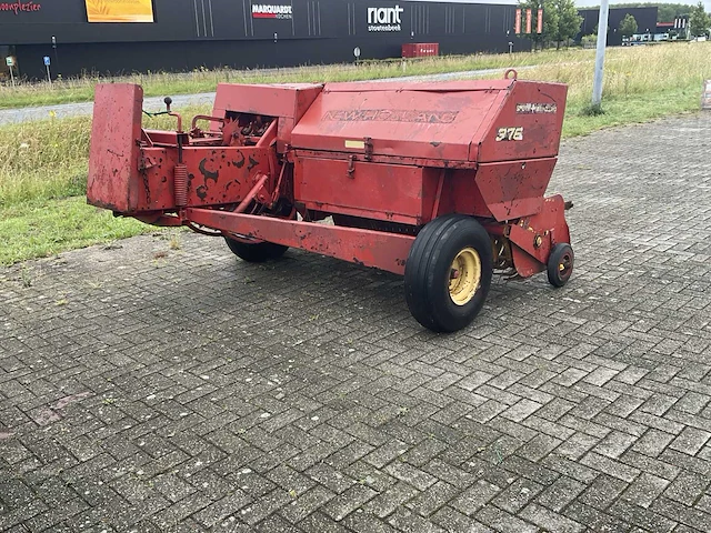 New holland 376 kleine balen pers - afbeelding 15 van  19