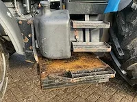 New holland 8160 range command vierwielaangedreven landbouwtractor - afbeelding 12 van  64