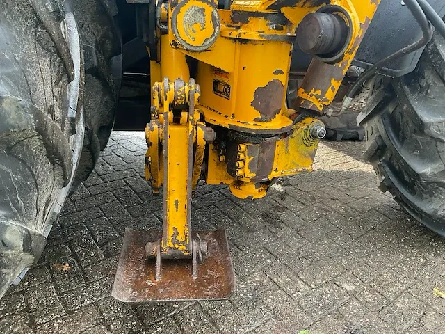 New holland 8160 range command vierwielaangedreven landbouwtractor - afbeelding 29 van  64