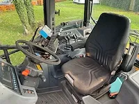 New holland 8160 range command vierwielaangedreven landbouwtractor - afbeelding 45 van  64