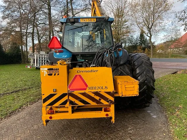 New holland 8160 range command vierwielaangedreven landbouwtractor - afbeelding 4 van  64