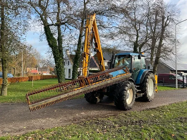New holland 8160 range command vierwielaangedreven landbouwtractor - afbeelding 8 van  64
