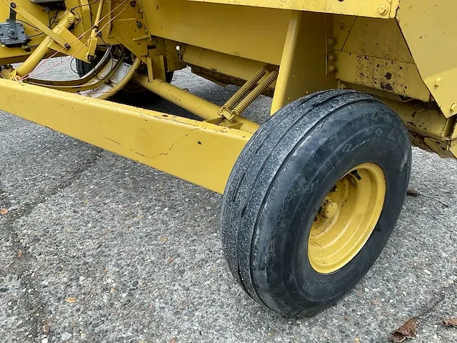 New holland 940 balenpers - afbeelding 9 van  18