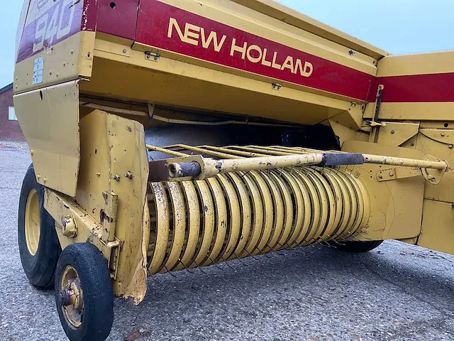 New holland 940 balenpers - afbeelding 14 van  18