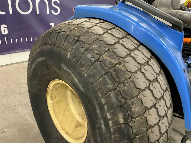 New holland boomer 2035 compacttractor - afbeelding 9 van  22