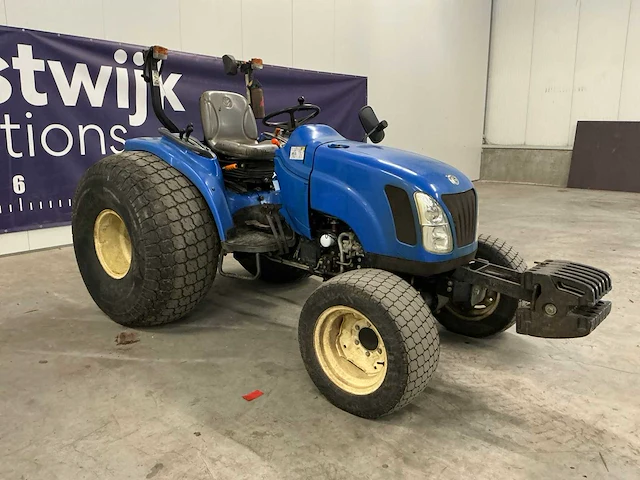 New holland boomer 2035 compacttractor - afbeelding 16 van  22