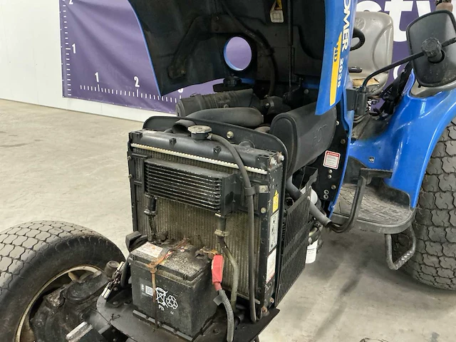 New holland boomer 2035 compacttractor - afbeelding 21 van  22