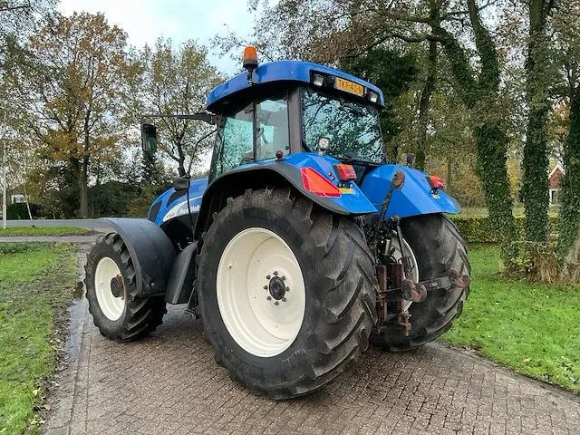 New holland t 7550 vierwielaangedreven landbouwtractor - afbeelding 3 van  37