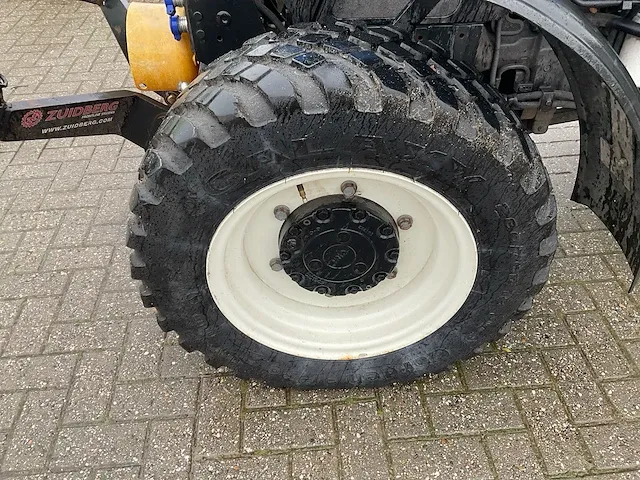 New holland t4.85f vierwielaangedreven landbouwtractor - afbeelding 7 van  44