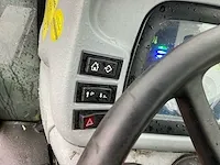 New holland t4.85f vierwielaangedreven landbouwtractor - afbeelding 35 van  44