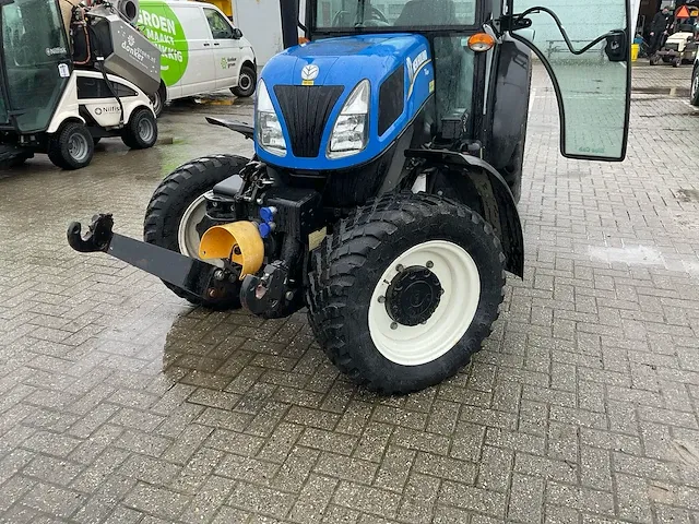 New holland t4.85f vierwielaangedreven landbouwtractor - afbeelding 37 van  44