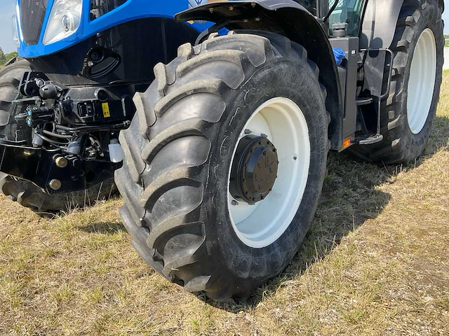 New holland t6.145 vierwielaangedreven landbouwtractor - afbeelding 3 van  56