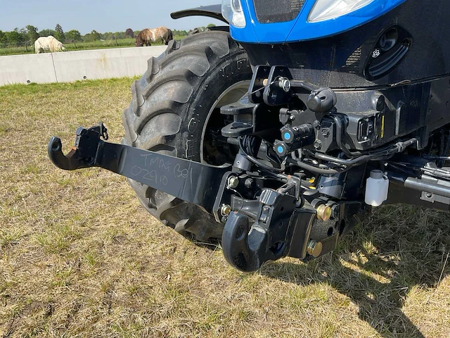 New holland t6.145 vierwielaangedreven landbouwtractor - afbeelding 6 van  56