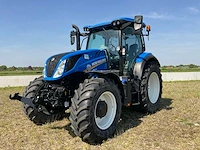 New holland t6.145 vierwielaangedreven landbouwtractor