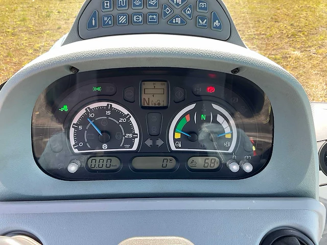 New holland t6.145 vierwielaangedreven landbouwtractor - afbeelding 27 van  56
