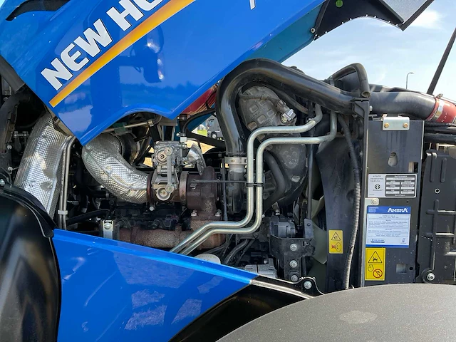 New holland t6.145 vierwielaangedreven landbouwtractor - afbeelding 36 van  56