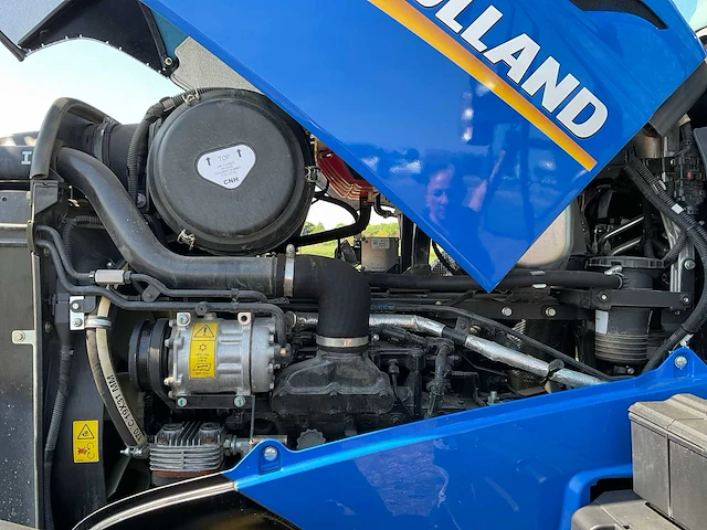 New holland t6.145 vierwielaangedreven landbouwtractor - afbeelding 38 van  56