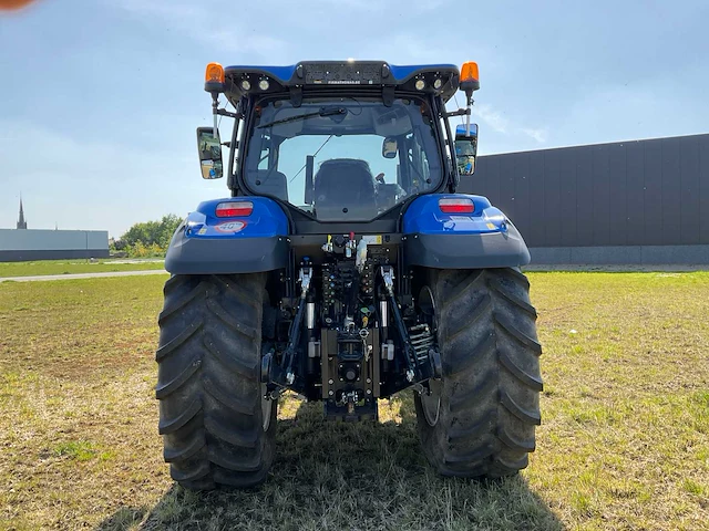 New holland t6.145 vierwielaangedreven landbouwtractor - afbeelding 53 van  56