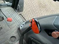 New holland tl90 vierwielaangedreven landbouwtractor - afbeelding 11 van  32