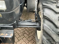 New holland tl90 vierwielaangedreven landbouwtractor - afbeelding 17 van  32