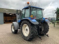 New holland tl90 vierwielaangedreven landbouwtractor - afbeelding 27 van  32