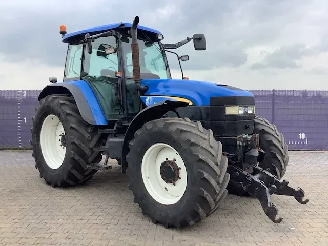 New holland tm140 vierwielaangedreven landbouwtractor - afbeelding 2 van  33