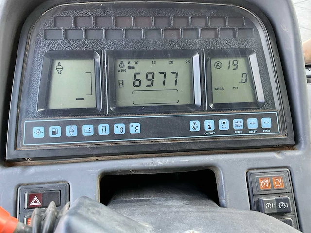 New holland tm190 vierwielaangedreven landbouwtractor - afbeelding 20 van  27