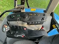 New holland tvt 145 vierwielaangedreven landbouwtractor - afbeelding 29 van  38